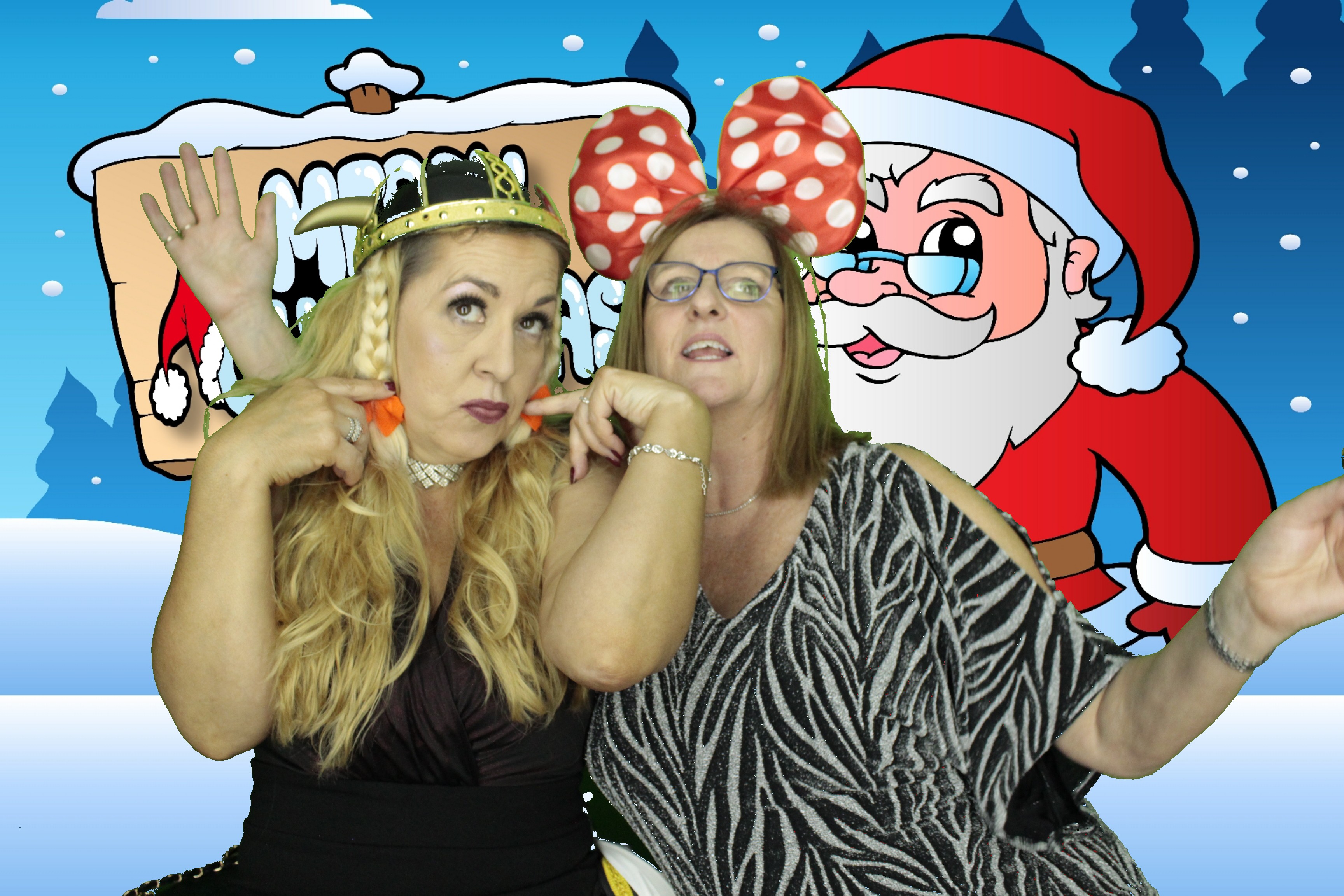 Ocean Network Express Christmas Party 2019 | View more photos from the event at gallery.myphotoboothexperience.co.uk/u/MyPhotoBoothExperienceLtd/Ocean-Network-Express-Christmas-Party-2019